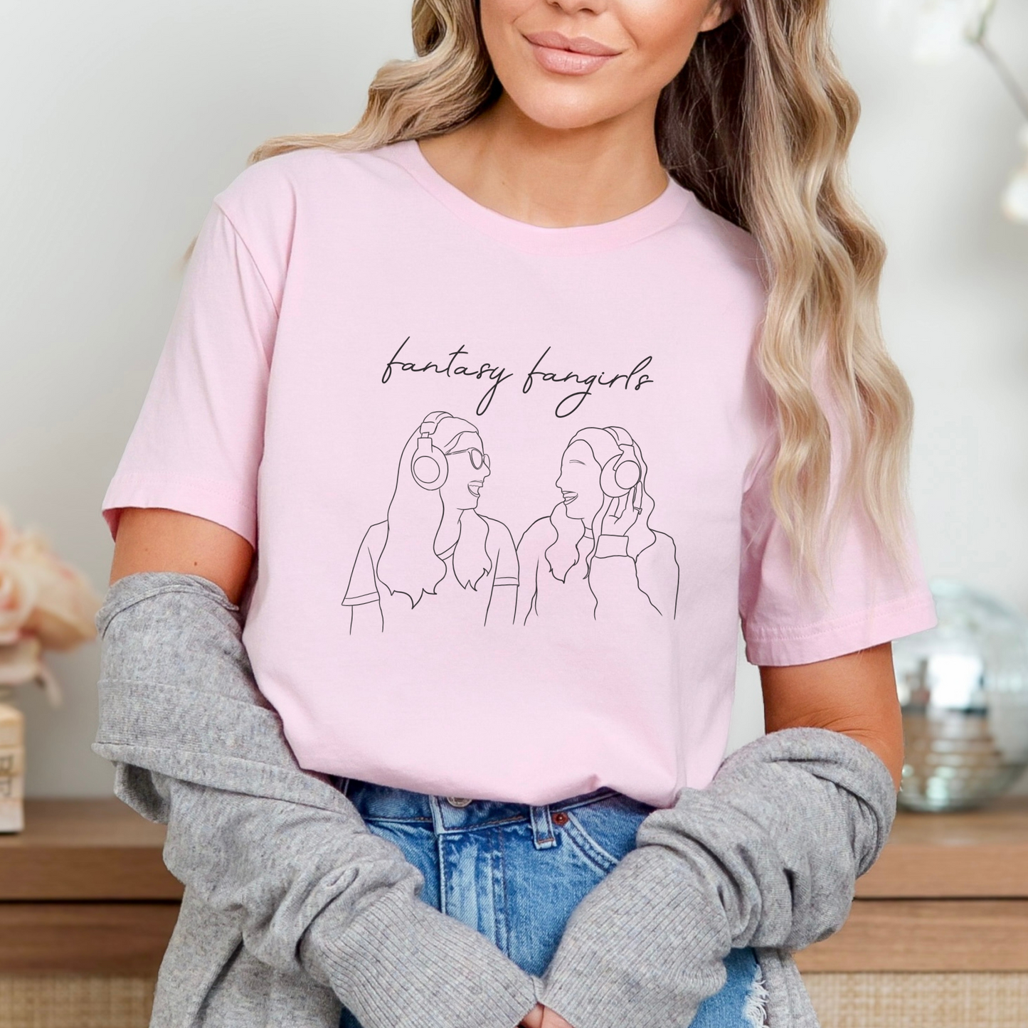 Fantasy Fangirls Minimalist Unisex Short Sleeve Tee